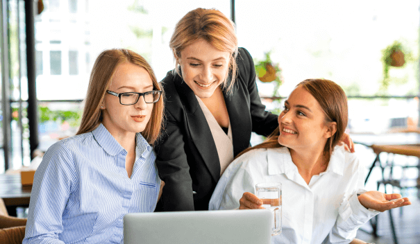 Ilustrasi layanan koperasi KOPPOSTEL untuk anggota